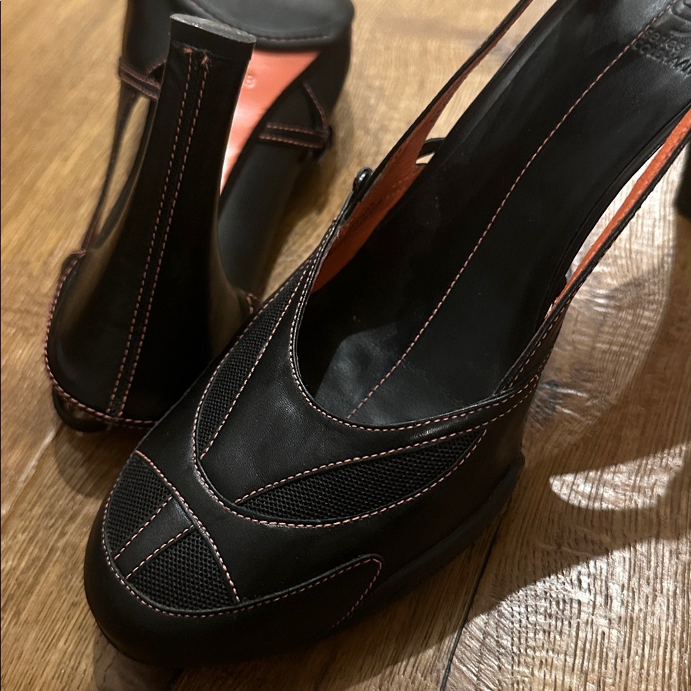 G Series - Nike / COLE HAAN Collab Black Heels with Orange Stitching. 8.5